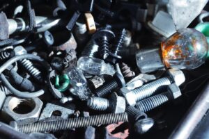 リビングが散らかる原因とその対策は？