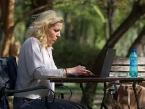 年末の大掃除はどこから始めるのが効率的？