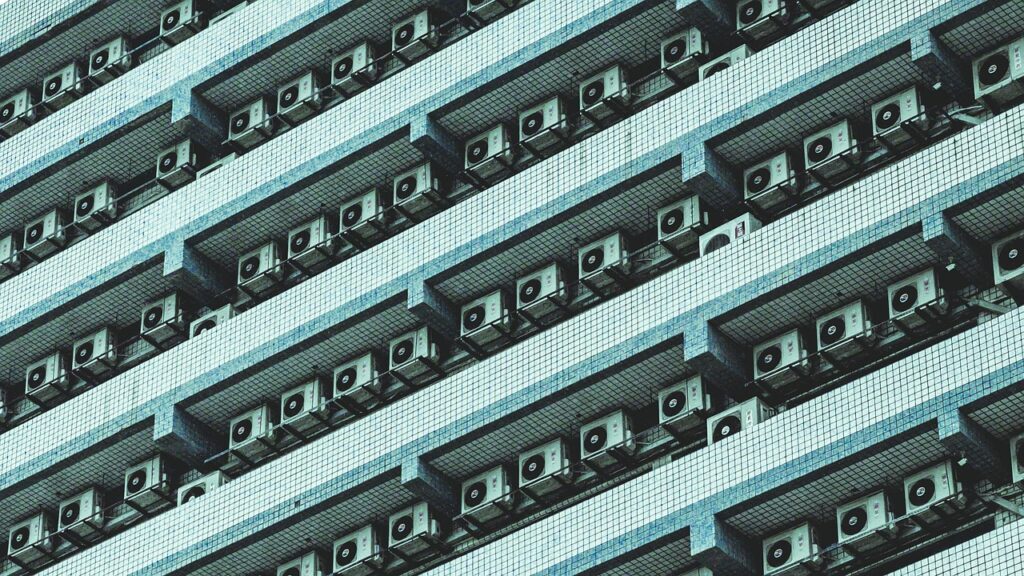 エアコンの大掃除を効率的に行う片付けと断捨離の手順は？