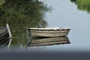 排水溝の大掃除で臭いを解消するための対策方法は？